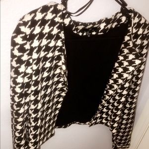 H&M cropped Patterned Jacket